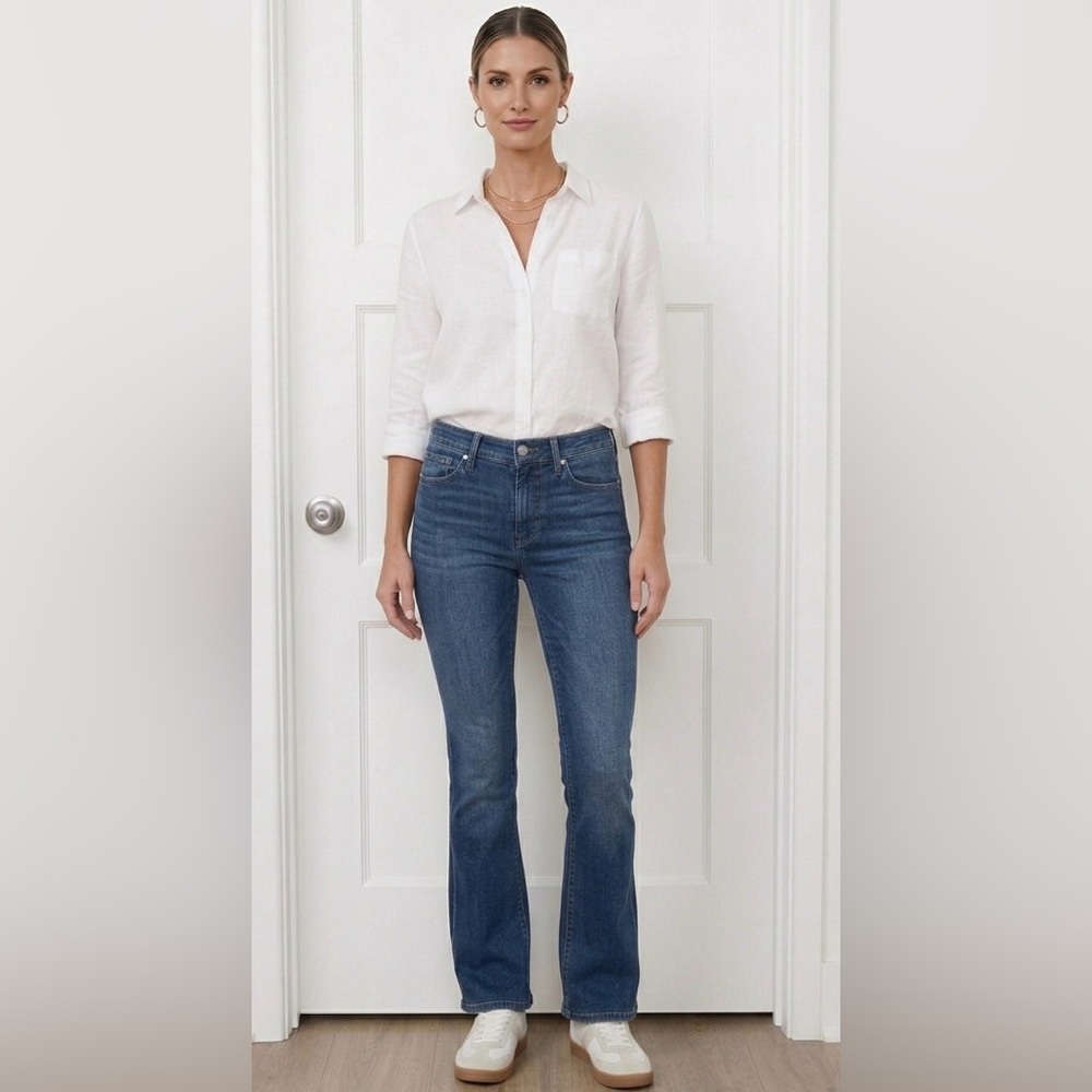 Calvin Klein Jeans Women's Straight-Leg Denim in Blue Wash